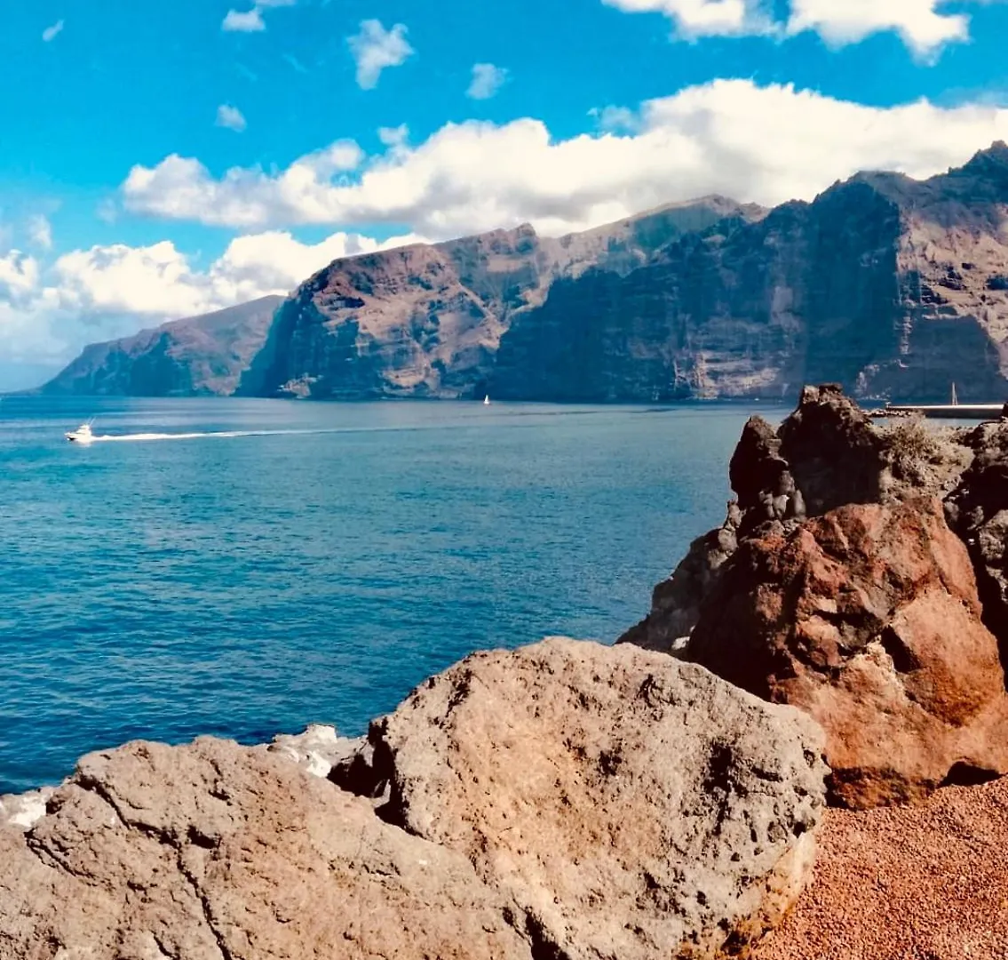 Casa Hugo - Ocean View, Quiet Pool, Fibre Net, Los Gigantes Пуэрто-де-Сантьяго Апартаменты