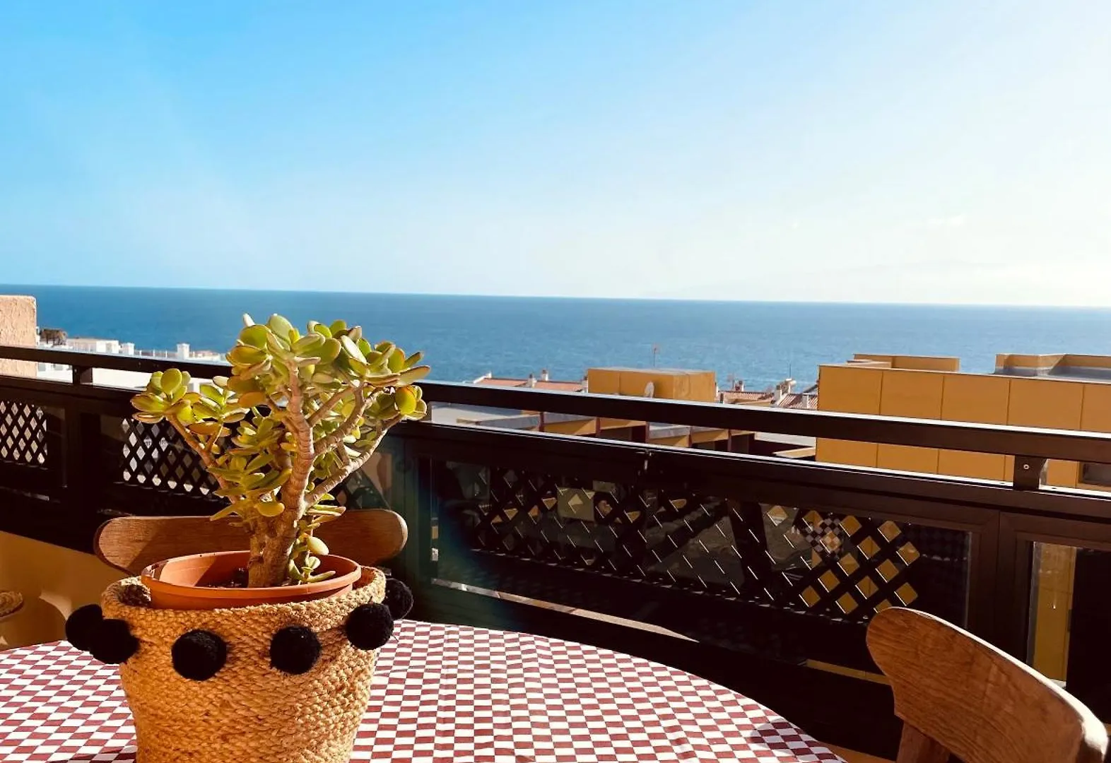 Casa Hugo - Ocean View, Quiet Pool, Fibre Net, Los Gigantes Puerto de Santiago  Apartamento Puerto de Santiago (Tenerife)