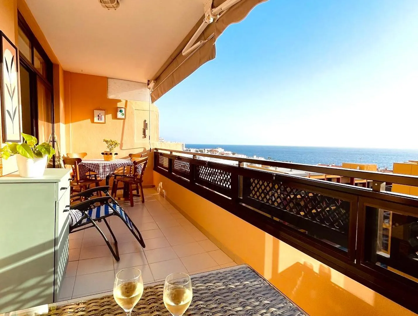 Casa Hugo - Ocean View, Quiet Pool, Fibre Net, Los Gigantes Пуэрто-де-Сантьяго