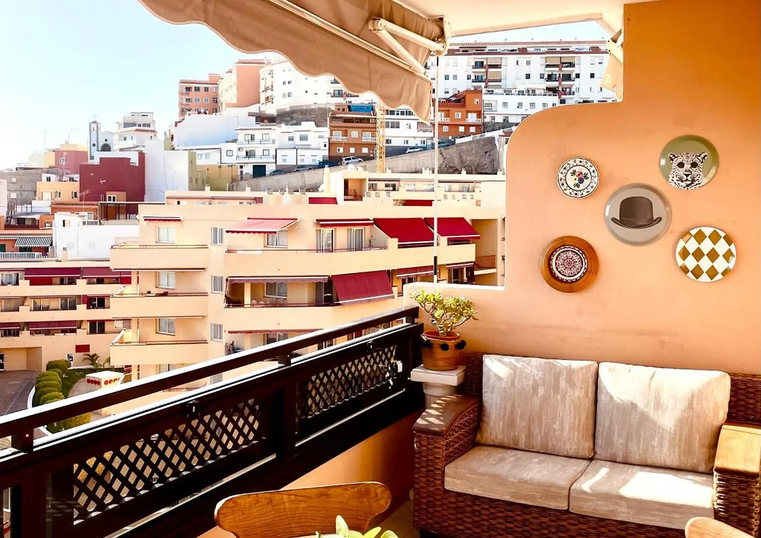 Apartamento Casa Hugo - Ocean View, Quiet Pool, Fibre Net, Los Gigantes Puerto de Santiago  España